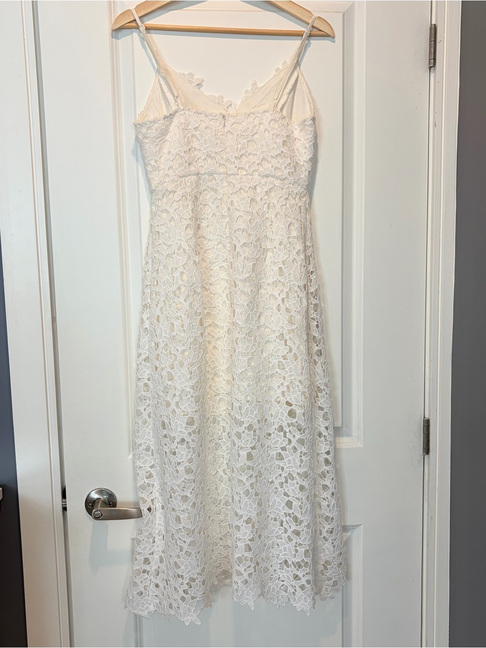 ASTR the Label White Floral Lace A-Line Midi Dress, Size M - Picture 4 of 7